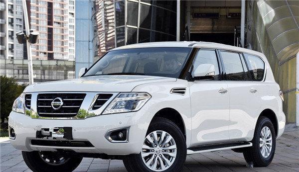 6l 日产途乐(patrol)是日产汽车首款全尺寸suv,它不仅块头巨大,价格也