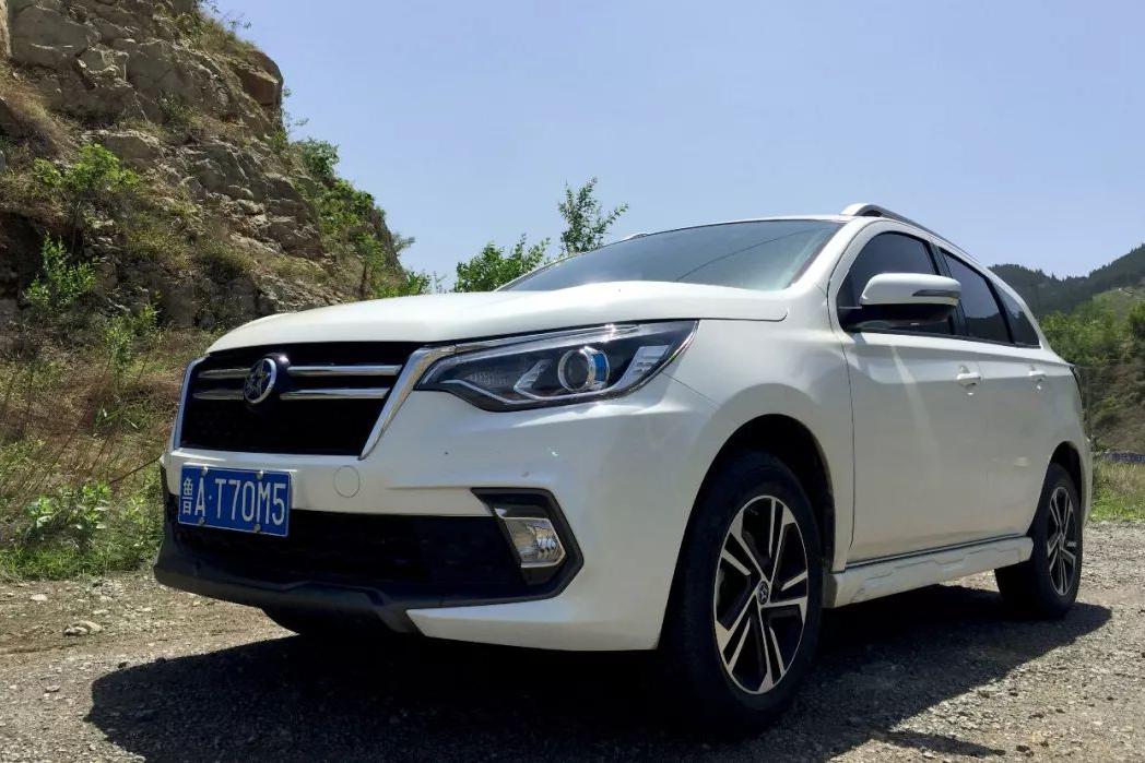 刘一雨中试驾启辰T70，特殊路况有特殊体验，值不值得买一目了