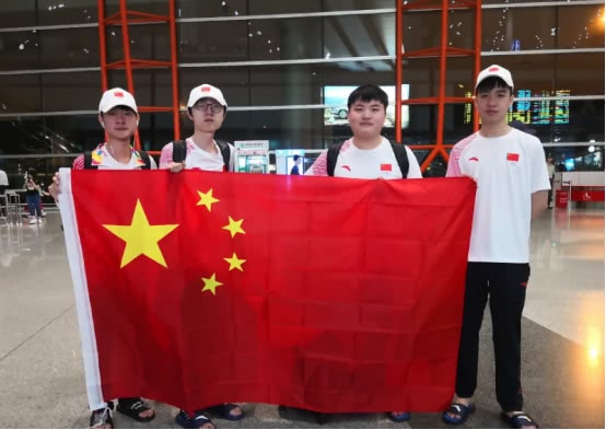 笑笑西卡高度评价Uzi:他一个人拉高了LPL整体