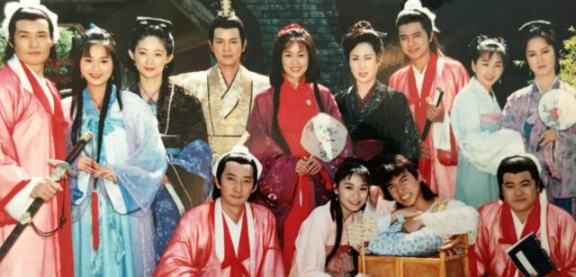 为“斗米折腰”！阿尔罗两款新车，一个长高一个加长！