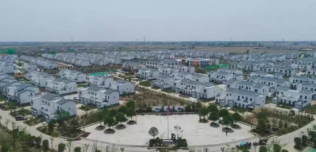阜宁风灾一年后,66岁的老王即将入住140平米的新家