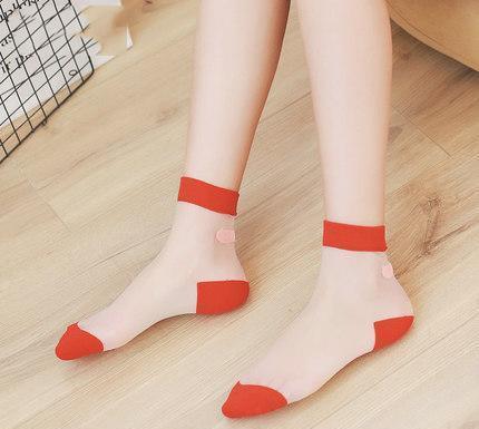 现在的袜子太人性化了, 高跟鞋和凉鞋也能穿, 简