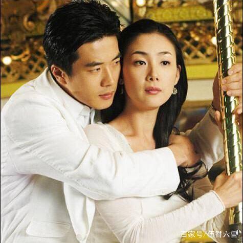 他是单眼皮的韩流鼻祖，42岁不老男神，结个婚损失100亿？