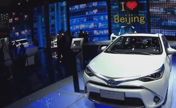 丰田雷凌翻新归来, 配ESP油耗5L, 11万的价格值不值?