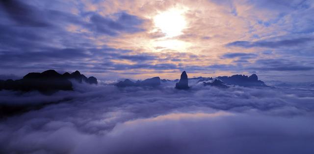 梦游天姥吟留别