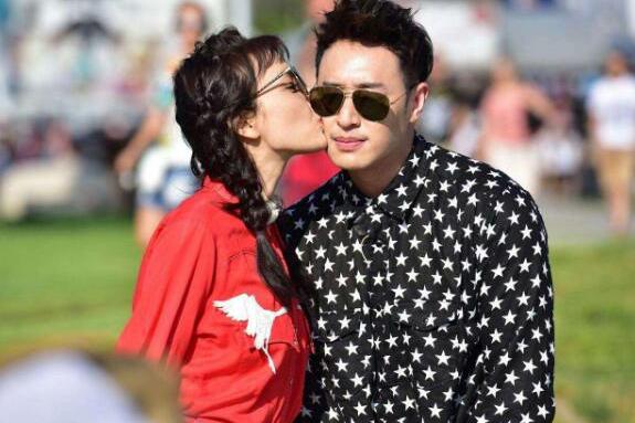 和李易峰潘玮柏的关系,吴昕终于回应了,想38岁