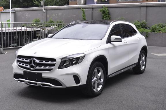 首付2.49万：2018奔驰GLA200动感型，好车不容错过！