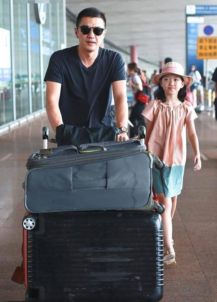 李亚鹏终于找回了满头黑发?李亚鹏生发秘籍大