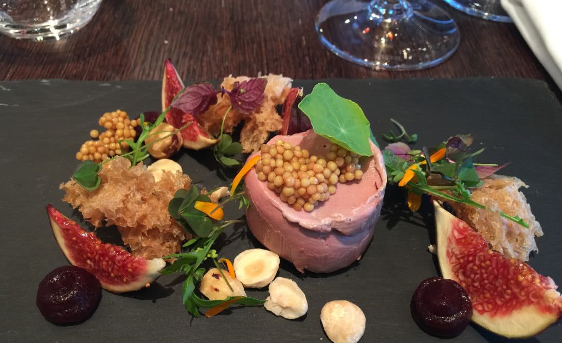 米其林厨师吐槽中国菜太难吃?中国网友一句话