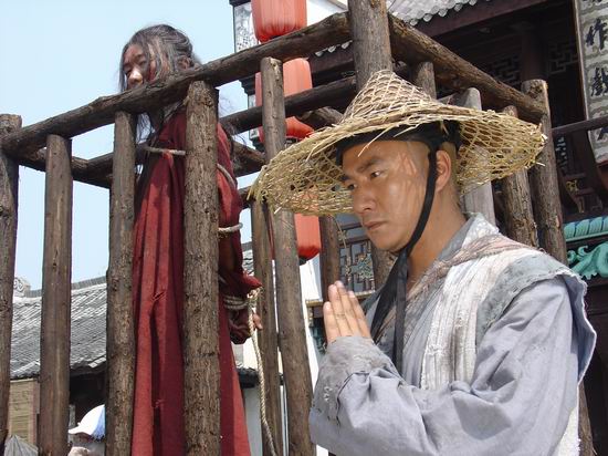 明朝工资有多低?副国级年薪不足50万,县令穷得