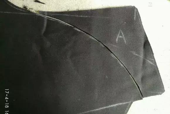 简单实用插肩袖的裁剪方法