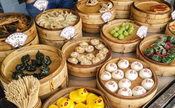 江苏省距离省会最远的两个市,风土人情完全不