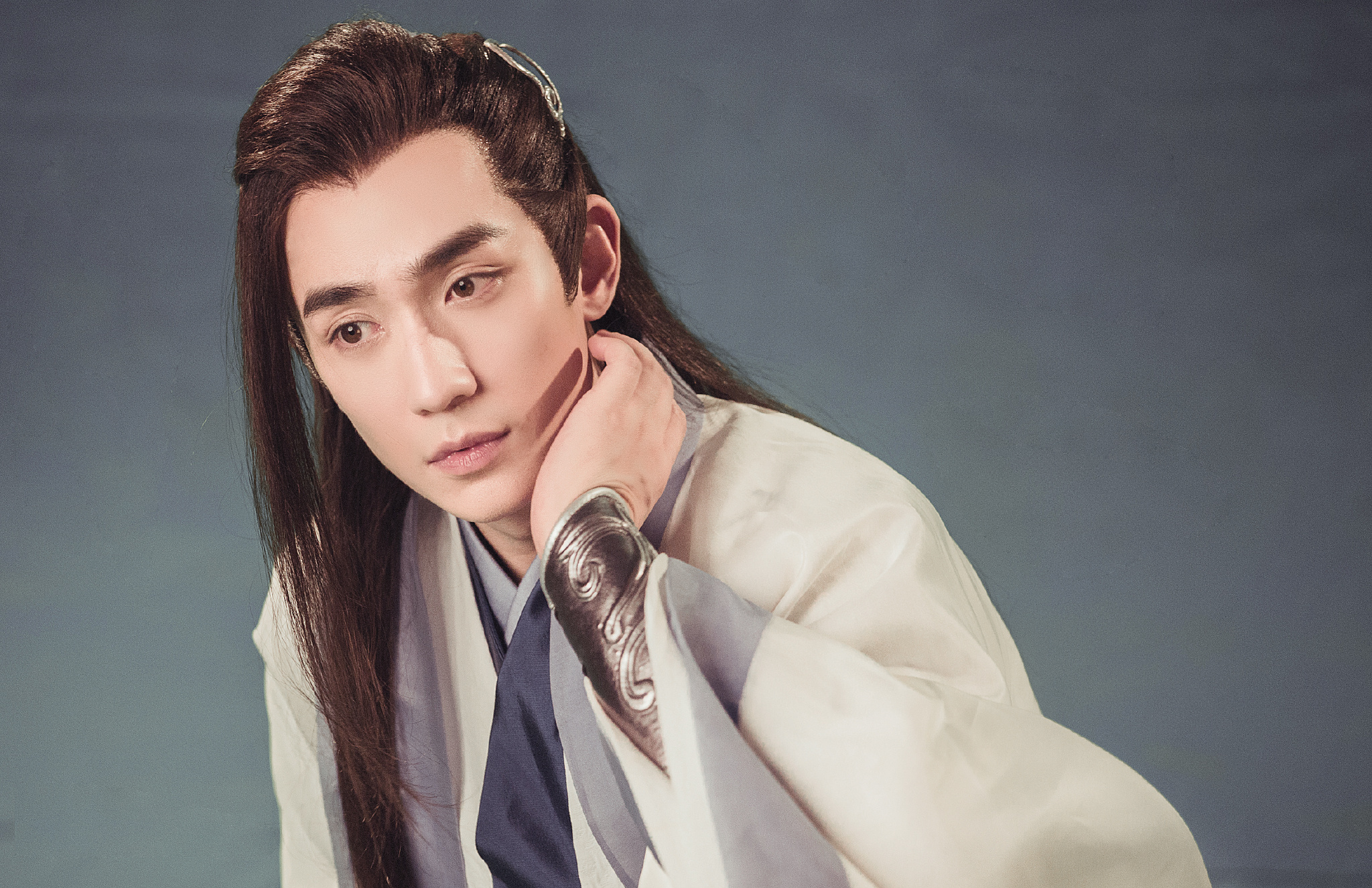 朱一龙代言新倩女幽魂