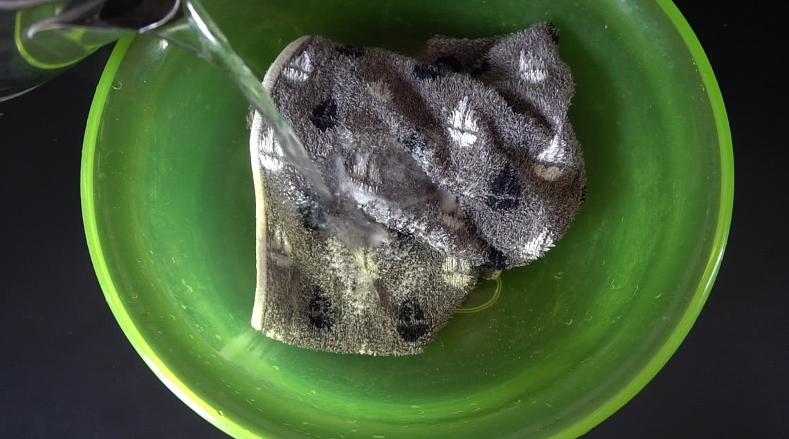 毛巾别再用洗衣粉清洗,加入这2样东西,才能真正洗得洁净如新