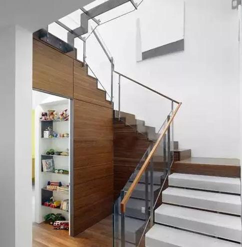 复式楼梯设计样式,家中一道亮丽的风景线