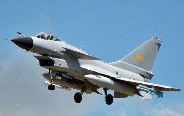 新一批歼10C战斗机列装 空军歼10数量已突破