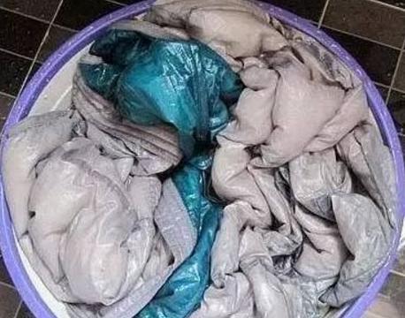 洗衣机洗羽绒服图片