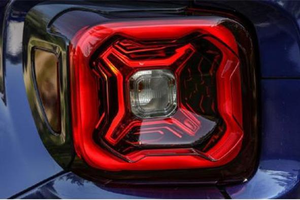 JEEP新自由侠来袭  玩乐一族首选却并不实用