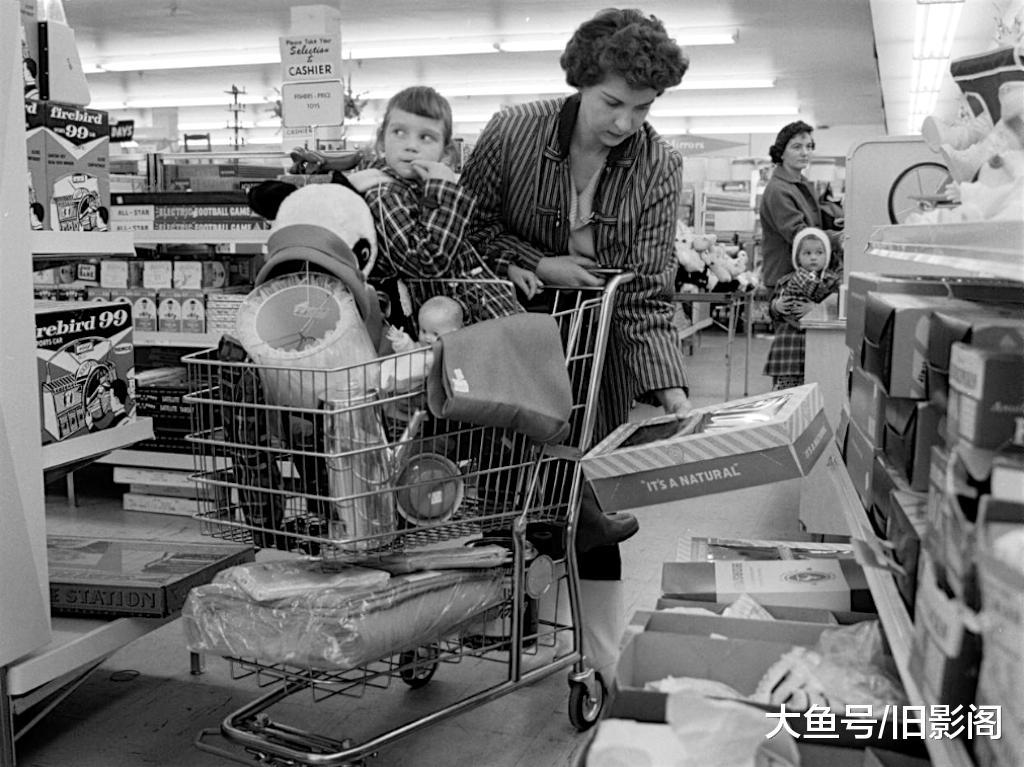 老照片: 五十年代美国生活, 时尚的超级市场
