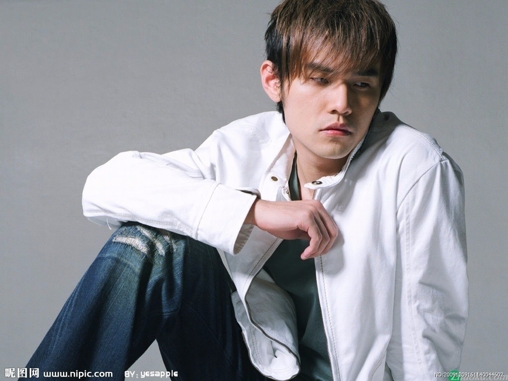 周杰伦:出道18年，无与伦比的全能天王