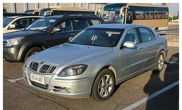 百车汇聚的韩国街头, 中国品牌越来越多, 已然成为了韩国街头时尚