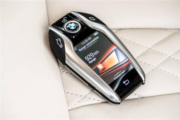 百万级豪车都有哪些秘密“武器”？随便一个都让你大开眼界！