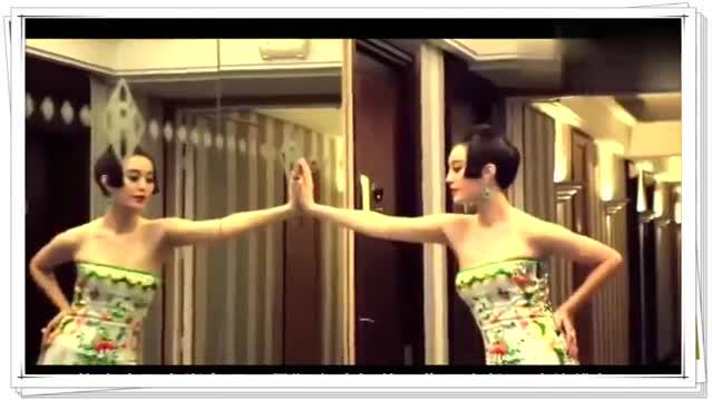 崔永元接受新浪娱乐采访,回应爆料原因。现在