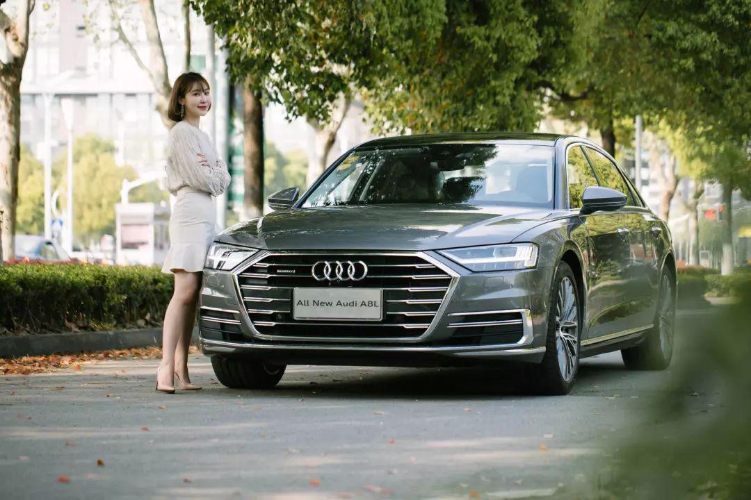 黑科技武装，汽车圈头号玩家，楠姐带你看全新奥迪A8L