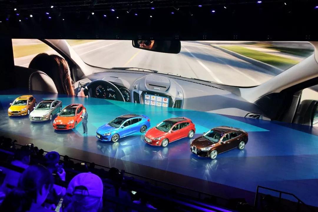 新一代福克斯全球首秀，搭载8AT要立行业标杆？