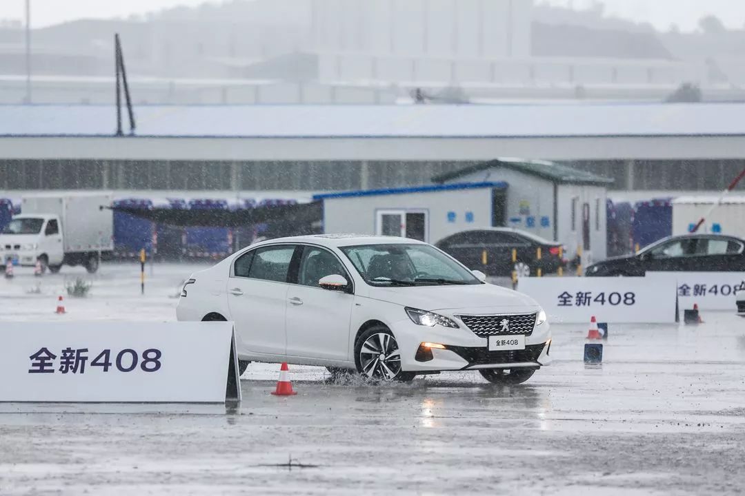 墨哥试车 | 新款东风标致408有哪些优点和缺点
