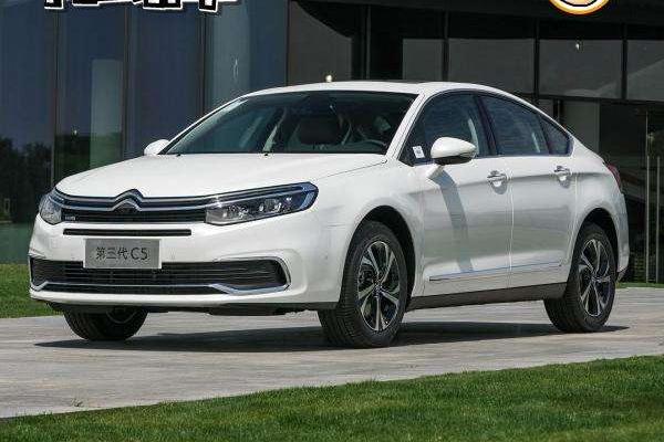 阿蛮评车：底盘表现不输50万的车 雪铁龙C5为何每月只卖1000多辆