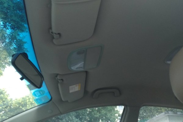 吉利汽车-经典帝豪,很适合练手的车,毕竟很便宜