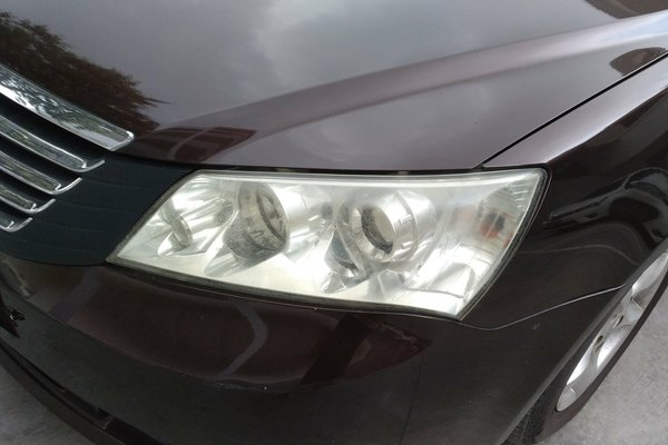 吉利汽车-经典帝豪,很适合练手的车,毕竟很便宜