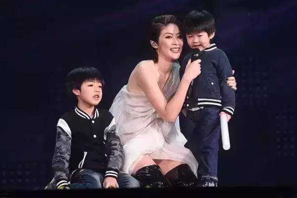 陈慧琳在香港有多厉害?有了这个靠山就是向华