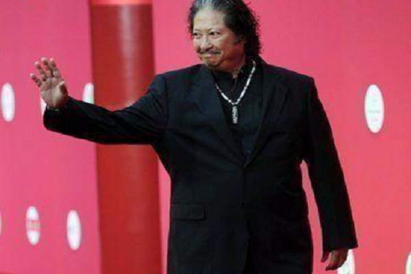 一提到范冰冰洪金宝立马翻脸，到底有什么恩怨?真相令人大跌眼镜