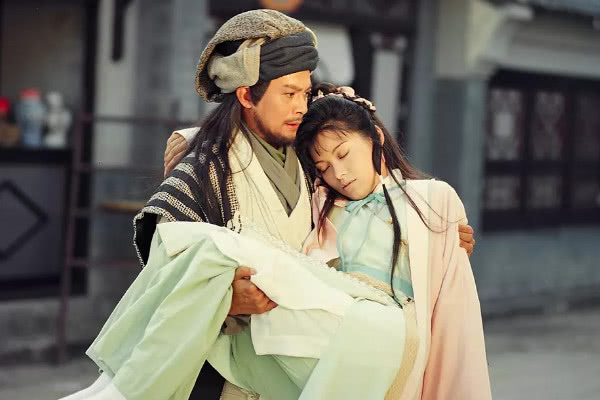 《天龙八部》乔峰深情的一句话,却成了很多情