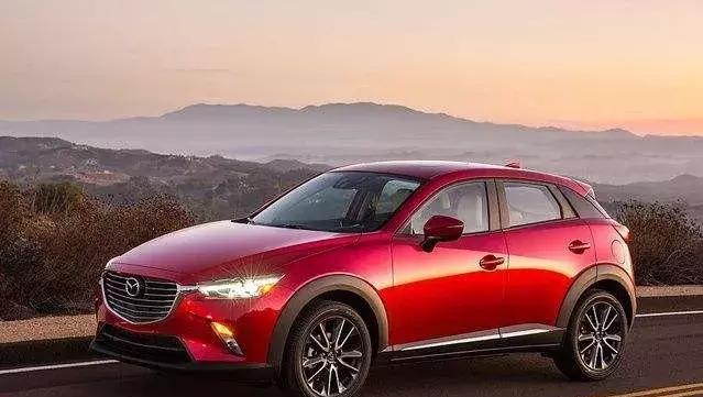 卡宴跟宝马同配置国外也同价，国内却比宝马贵一倍！SUV该怎么选