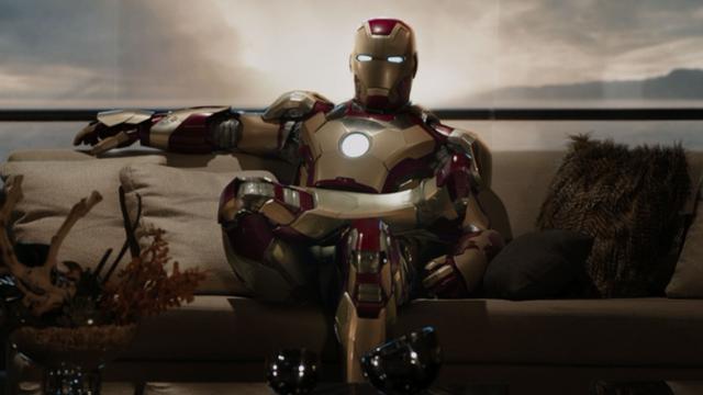 漫威钢铁侠的历代“战甲”:纯银色马克2代上榜,而50代最亮眼!