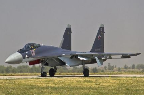 一款装备的到来,将F22与苏35水平拉平,隐身战