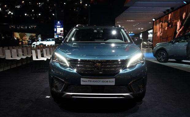 合资界的最美车型, 颜值媲美法拉利, 战斗机舱内饰, 性价比诱人