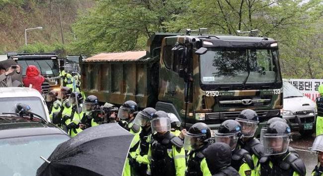 美国再次催收韩政府尽快将萨德安装完毕, 还