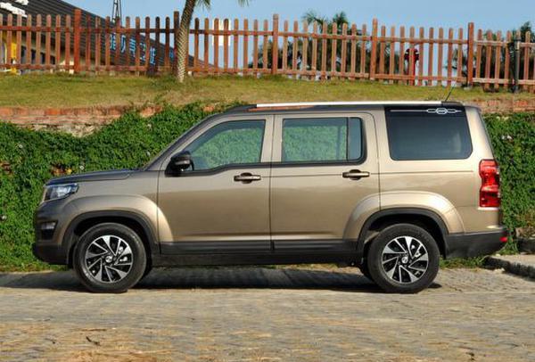 乞丐版“路虎”已上市，售价才五万？五菱宏光有大敌了！