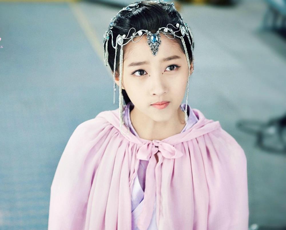 关晓彤古装图片大全图片