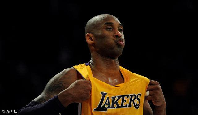 轰动全美! 保罗乔治签约湖人, 球哥被打包交易