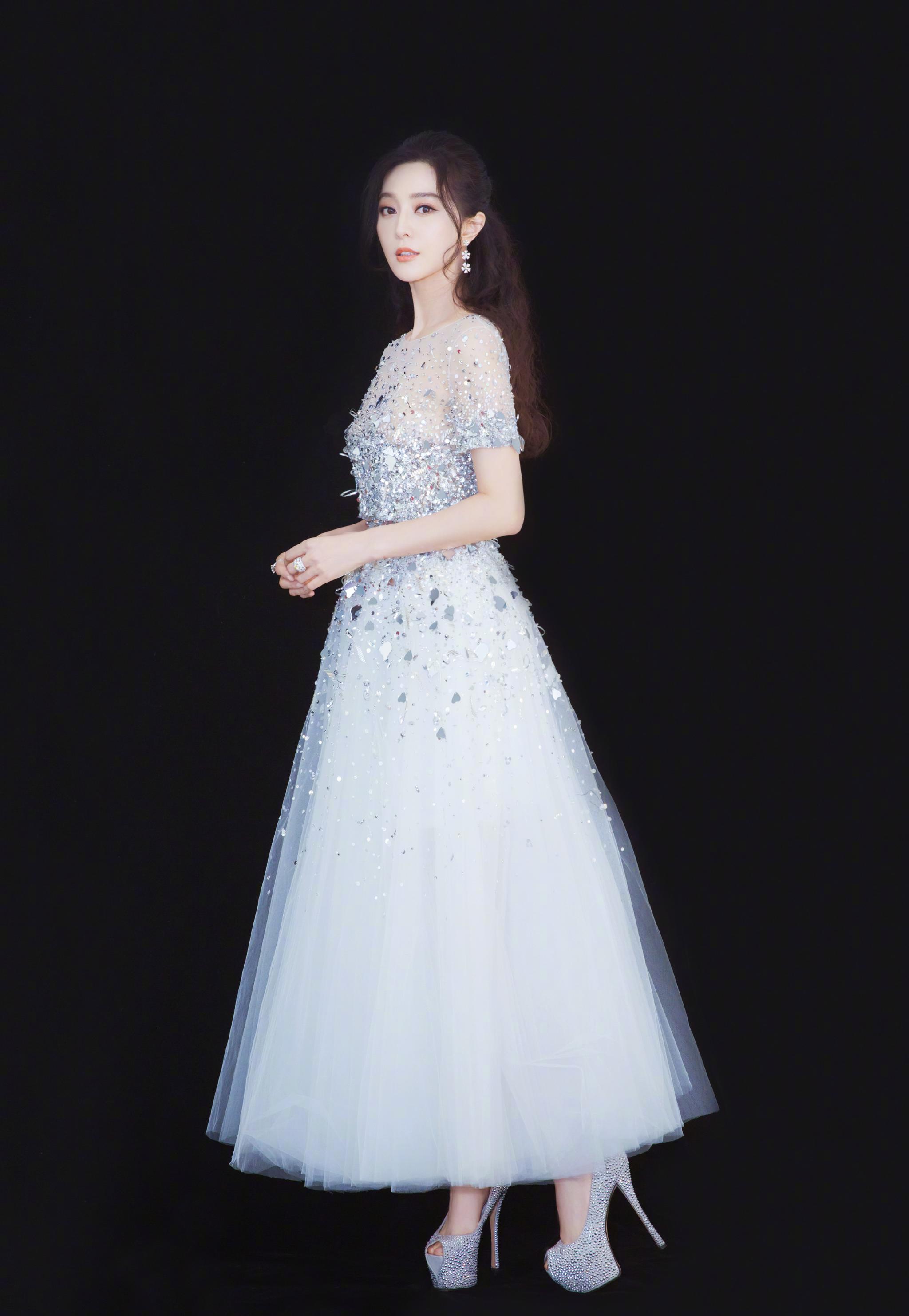 范冰冰推荐化妆品后代购叫苦连天,因为这个她