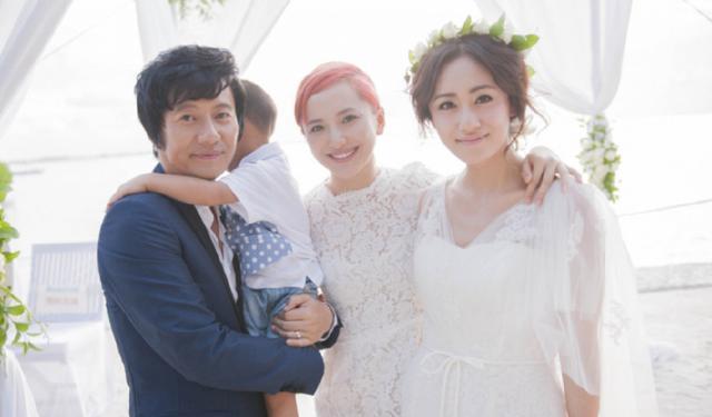 郑钧的儿子jagger长大了,长相明显随妈妈,网友