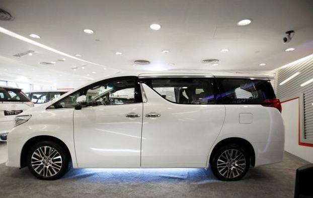 吉利这全新MPV可刚埃尔法, 90°对开车门和劳斯莱斯有一拼!