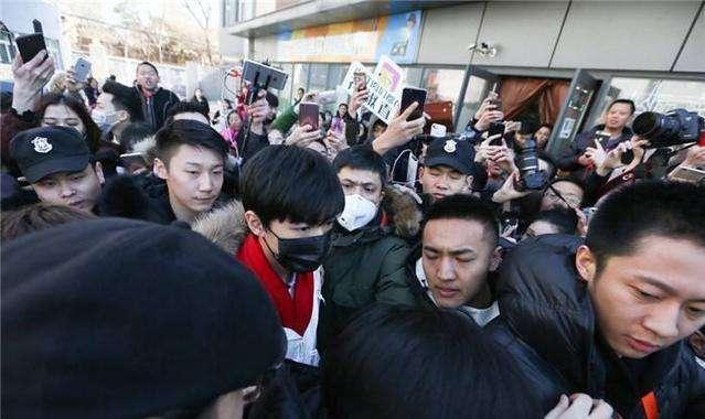 王俊凯"滚出北影"事件升级,张一山刘昊然注解立场,望歌迷理智