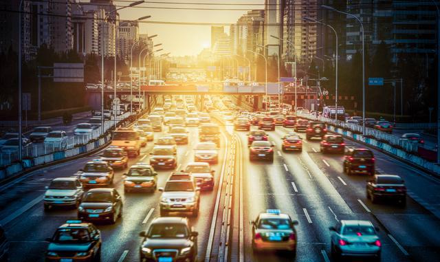 2017汽车销量排名：上汽大众夺冠朗逸第一吉利挤掉长安成国产冠军