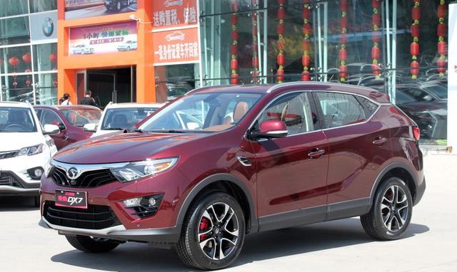 2018款东南DX7，外观靓丽、性价比高，售价仅9万，家庭代步首选